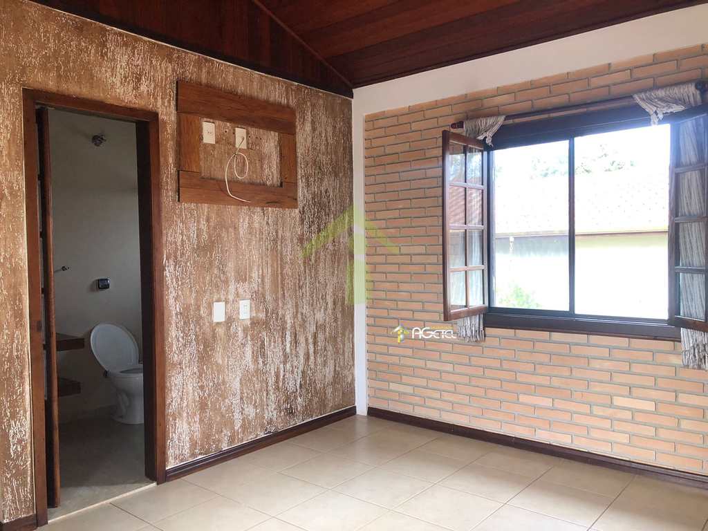 Casa de Condomínio em Embu-Guaçu, no bairro Fazenda da Ilha (Interlagos Sul)