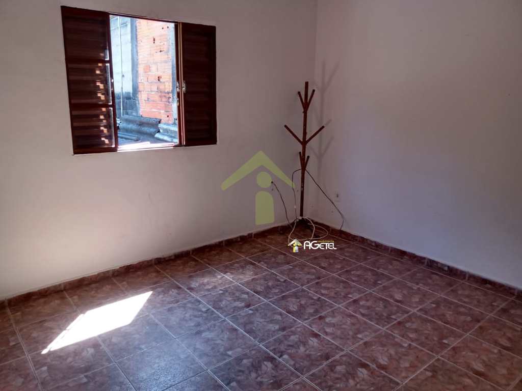 Casa em Embu-Guaçu, no bairro Vila Cristina