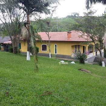Chácara em Embu-Guaçu, bairro Cipó