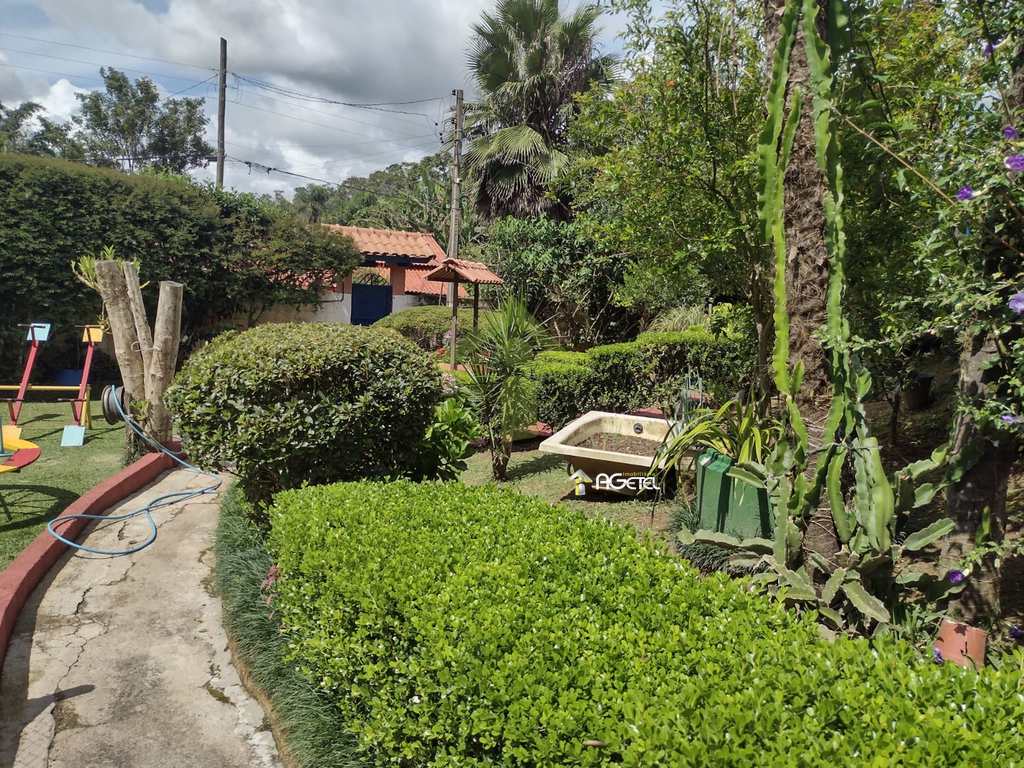Chácara em Embu-Guaçu, no bairro Jardim Tropical