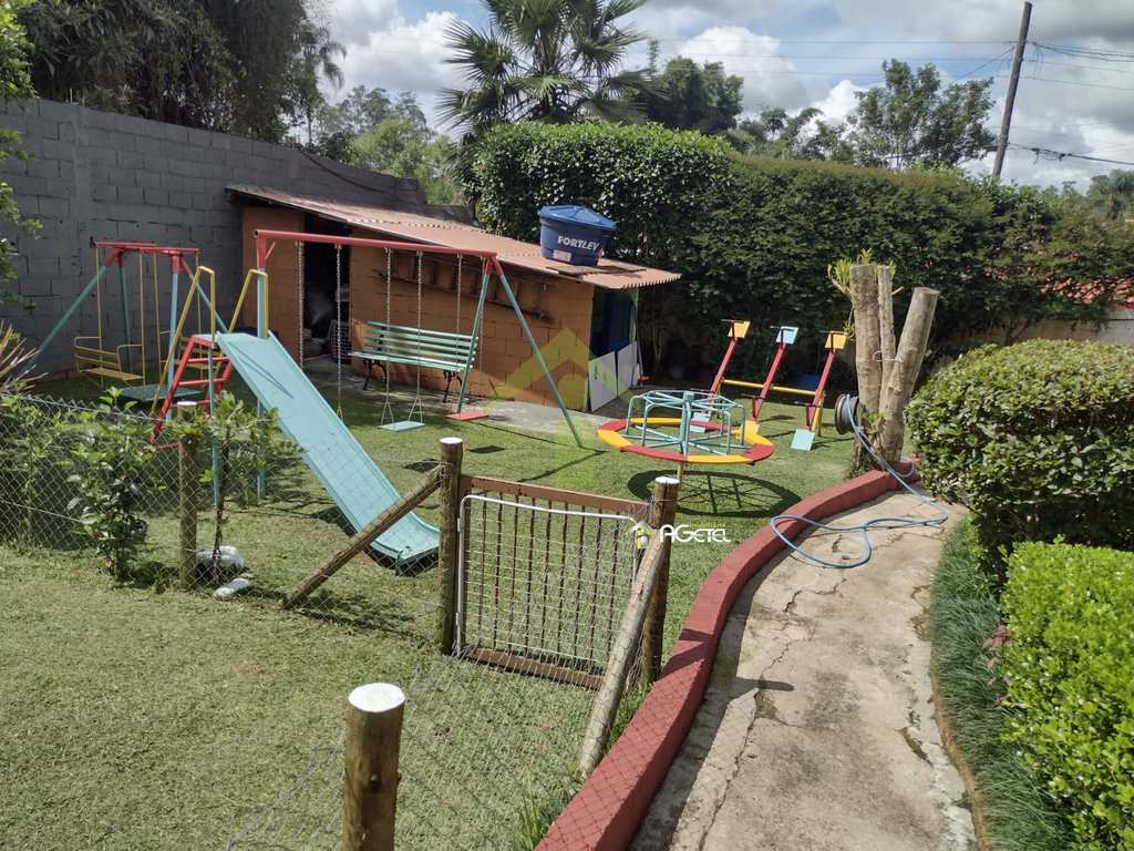 Chácara em Embu-Guaçu, no bairro Jardim Tropical