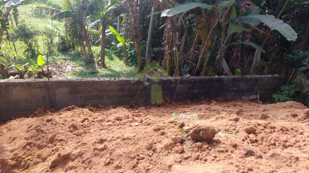 Terreno em Embu-Guaçu, no bairro Lagoa Grande