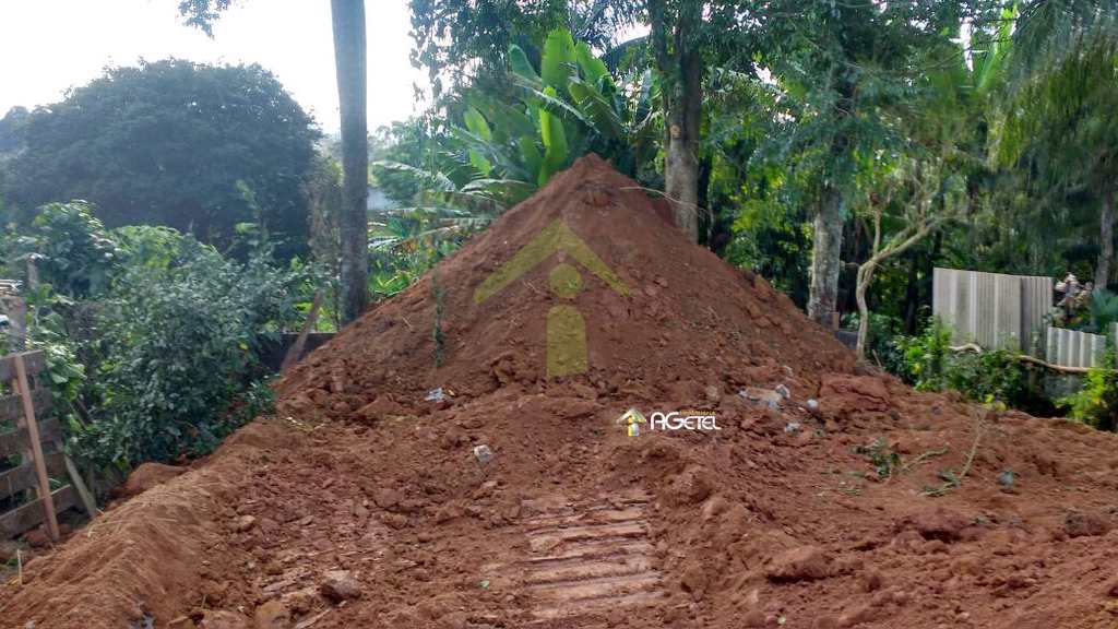 Terreno em Embu-Guaçu, no bairro Lagoa Grande