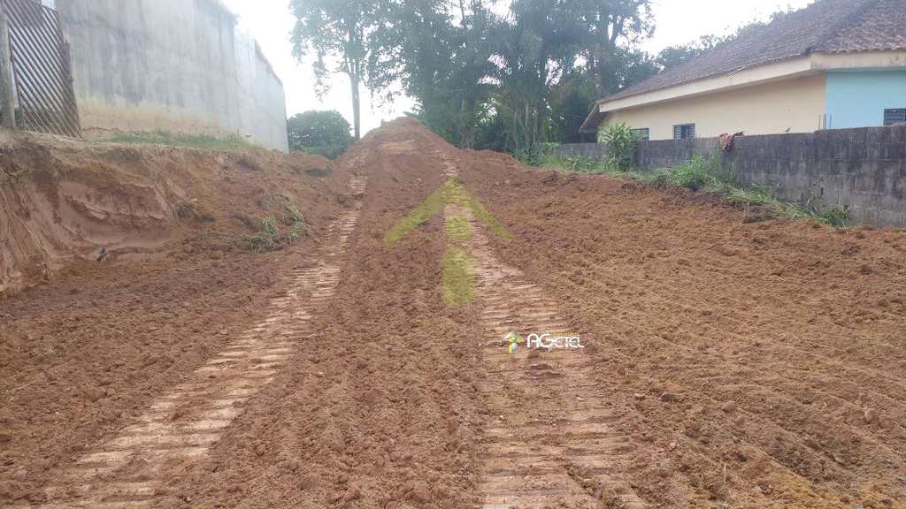 Terreno em Embu-Guaçu, no bairro Lagoa Grande