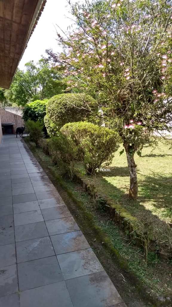 Chácara em Embu-Guaçu, no bairro Parque Nova Cipó