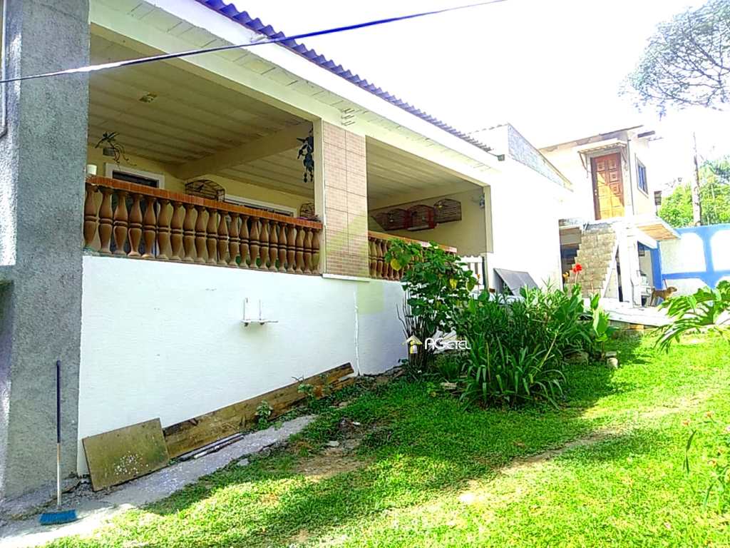 Casa em Embu-Guaçu, no bairro Chácara Flórida