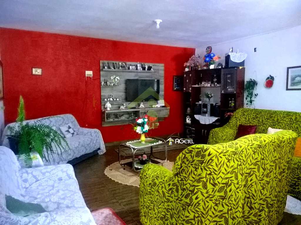 Casa em Embu-Guaçu, no bairro Chácara Flórida