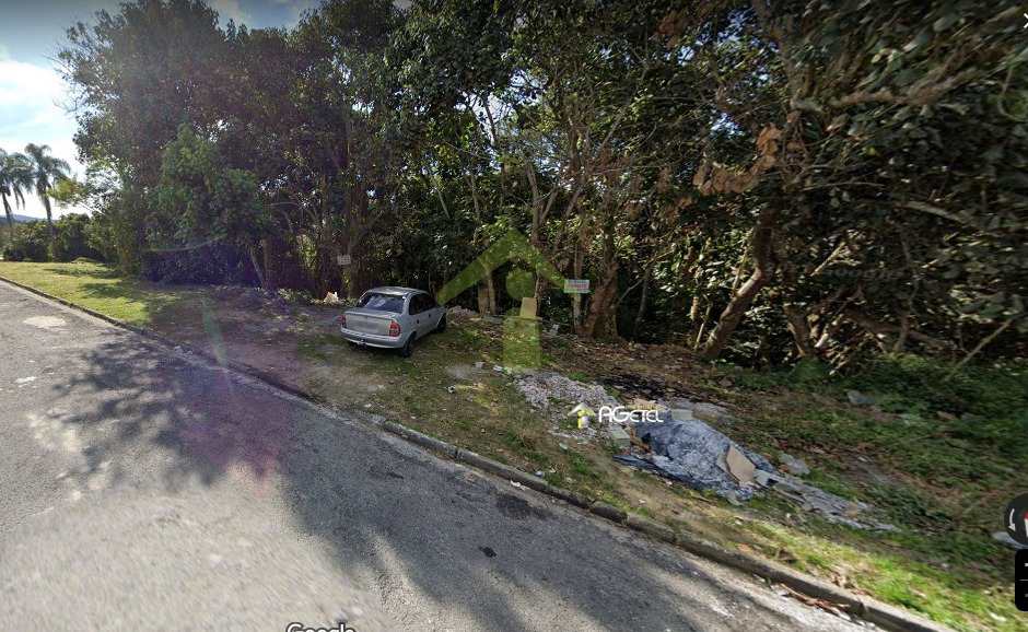 Terreno em Embu-Guaçu, no bairro Centro