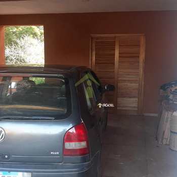 Sobrado em Embu-Guaçu, bairro Cipó
