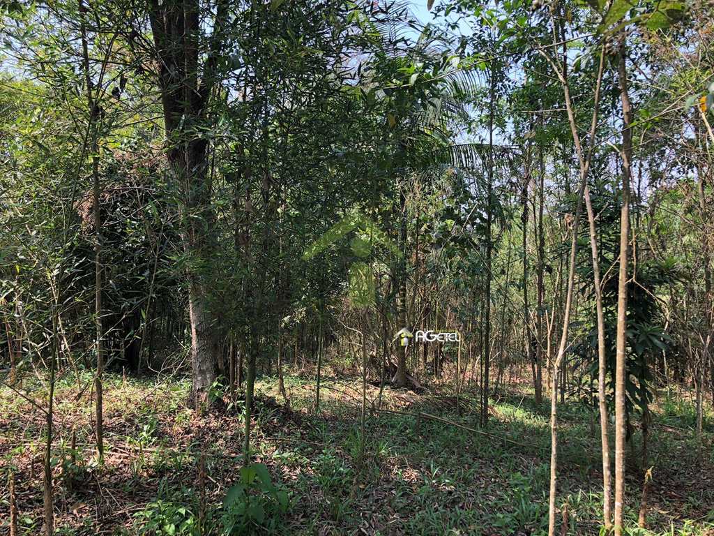 Terreno em Embu-Guaçu, no bairro Vila Cristina