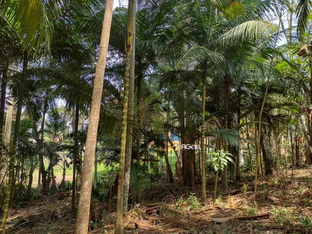 Terreno em Embu-Guaçu, no bairro Vila Cristina