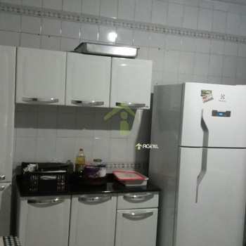 Sobrado de Vila em Itapecerica da Serra, bairro Jardim Analândia