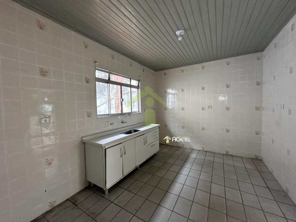 Casa em Embu-Guaçu, no bairro Jardim Emília