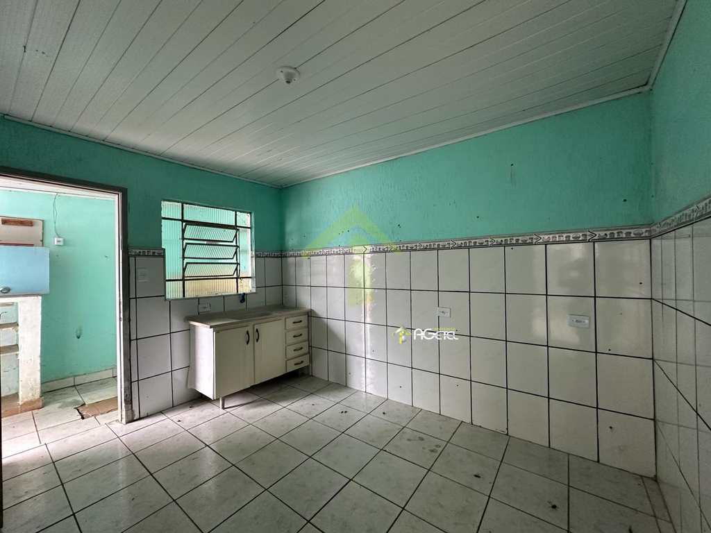 Casa em Embu-Guaçu, no bairro Jardim Emília