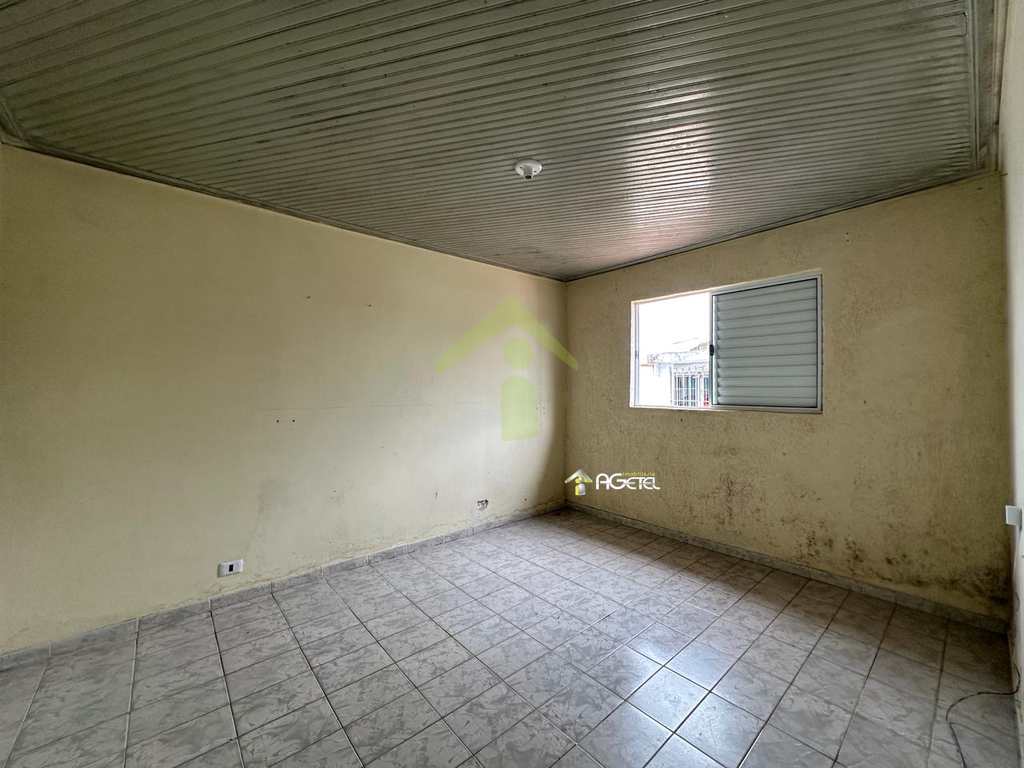 Casa em Embu-Guaçu, no bairro Jardim Emília