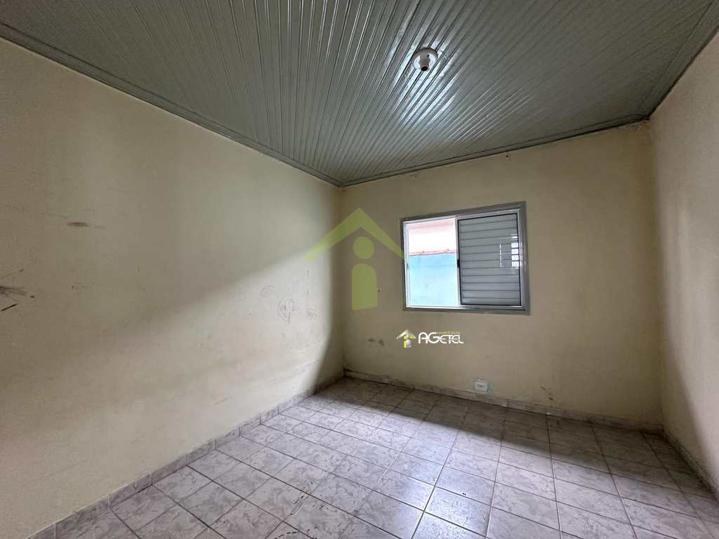 Casa em Embu-Guaçu, no bairro Jardim Emília