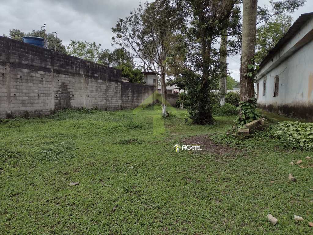 Chácara em Embu-Guaçu, no bairro Granjinha