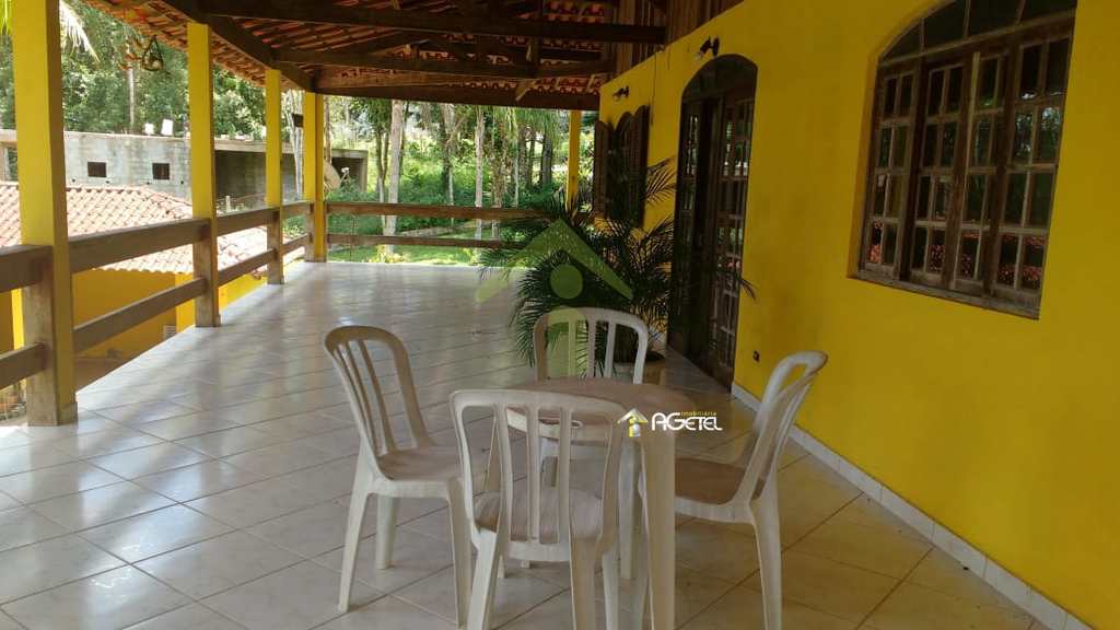 Chácara em Embu-Guaçu, no bairro Parque Imperial