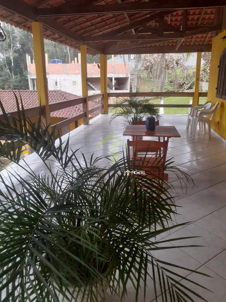 Chácara em Embu-Guaçu, no bairro Parque Imperial