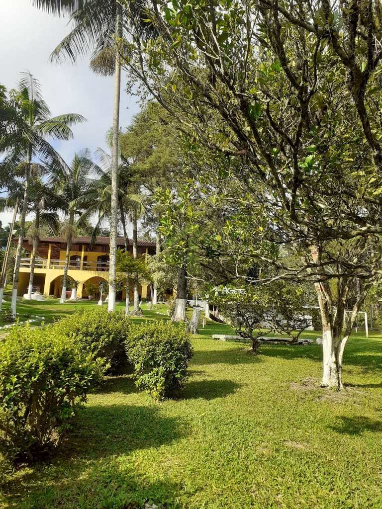 Chácara em Embu-Guaçu, no bairro Parque Imperial
