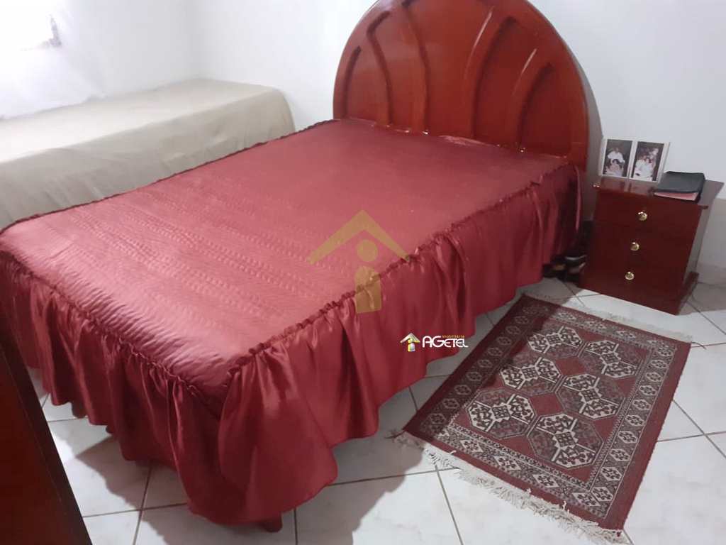 Chácara em Embu-Guaçu, no bairro Parque Imperial