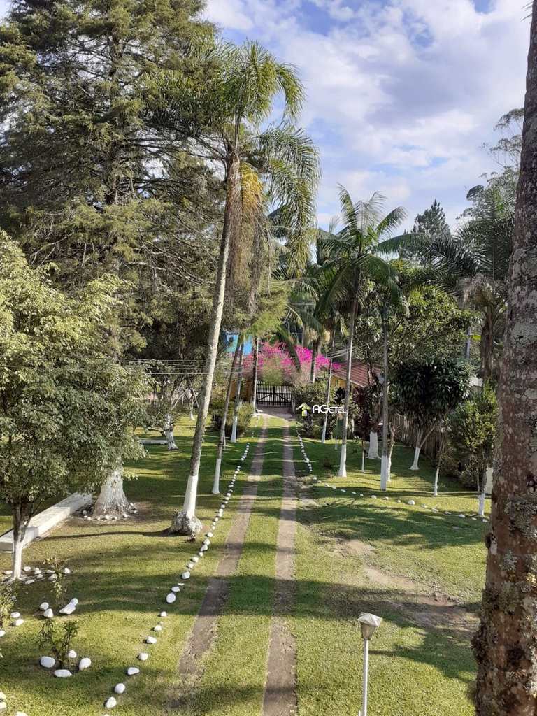 Chácara em Embu-Guaçu, no bairro Parque Imperial