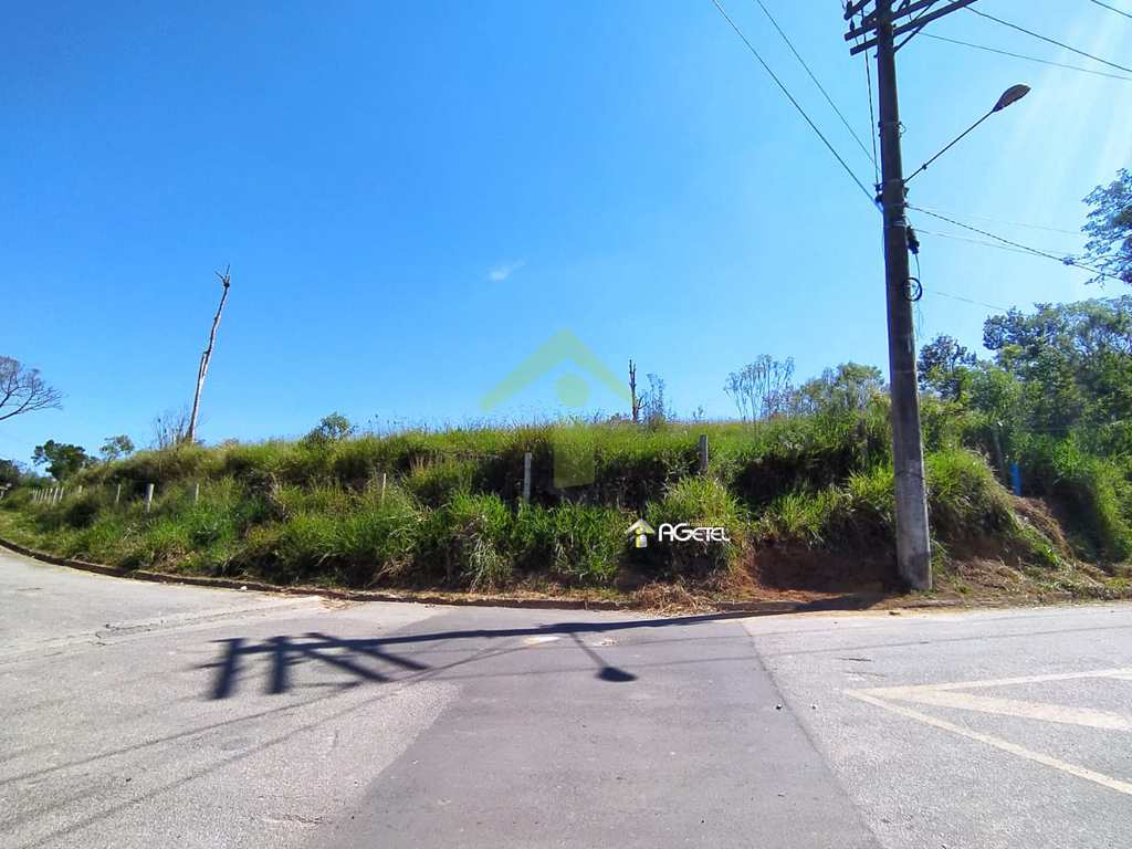 Terreno em Embu-Guaçu, no bairro Chácara Flórida