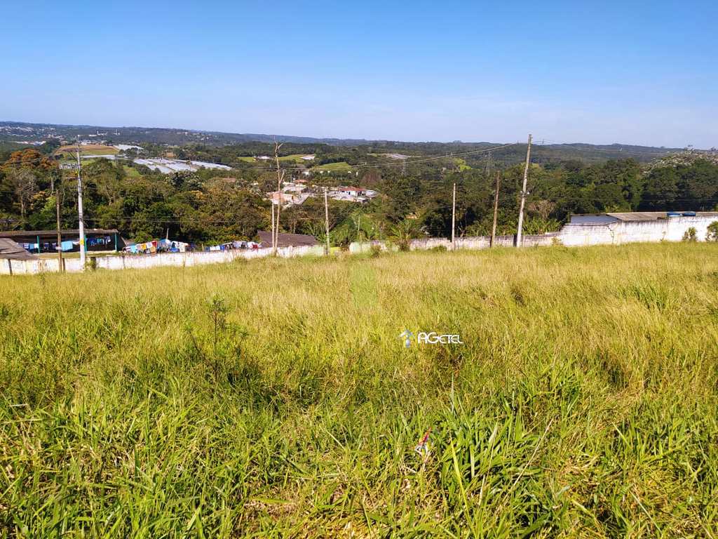 Terreno em Embu-Guaçu, no bairro Chácara Flórida