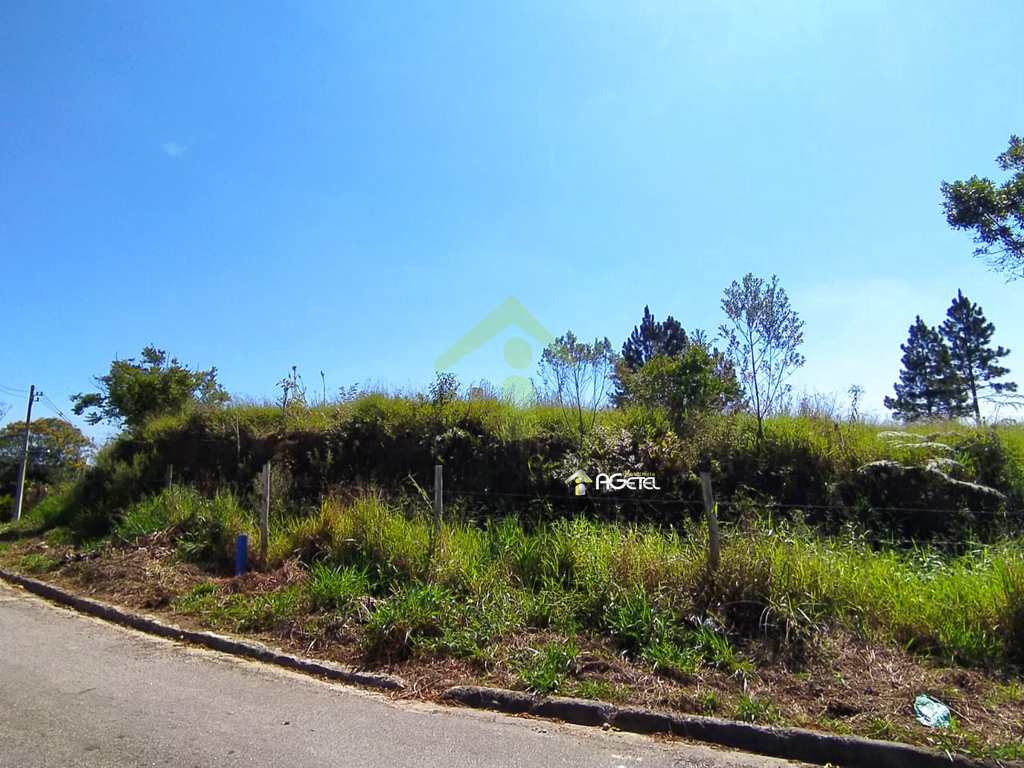 Terreno em Embu-Guaçu, no bairro Chácara Flórida
