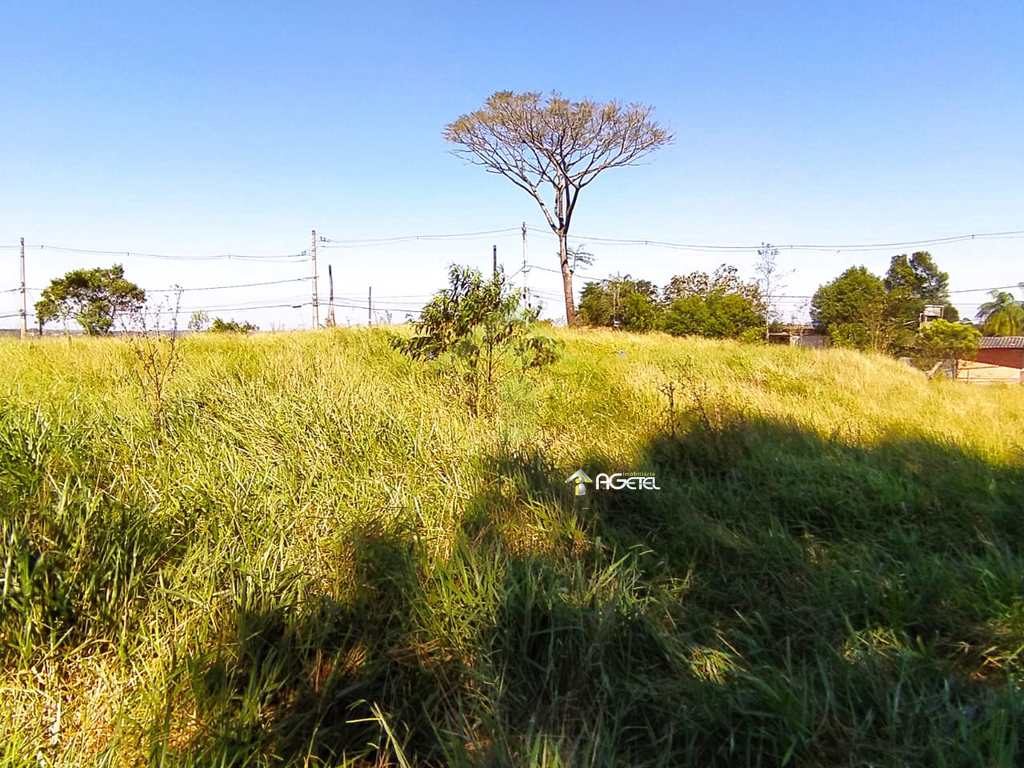 Terreno em Embu-Guaçu, no bairro Chácara Flórida