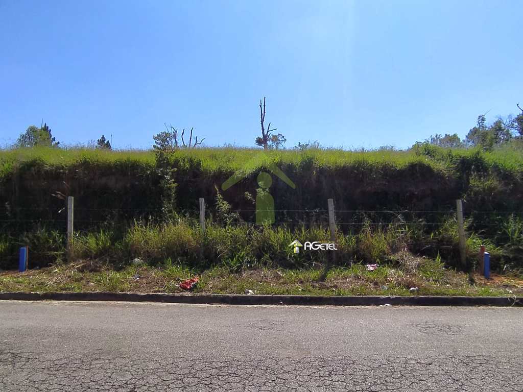Terreno em Embu-Guaçu, no bairro Chácara Flórida