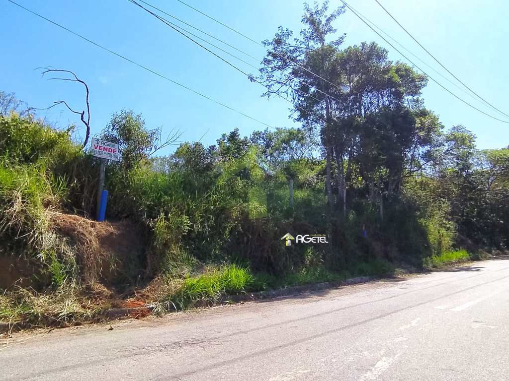 Terreno em Embu-Guaçu, no bairro Chácara Flórida
