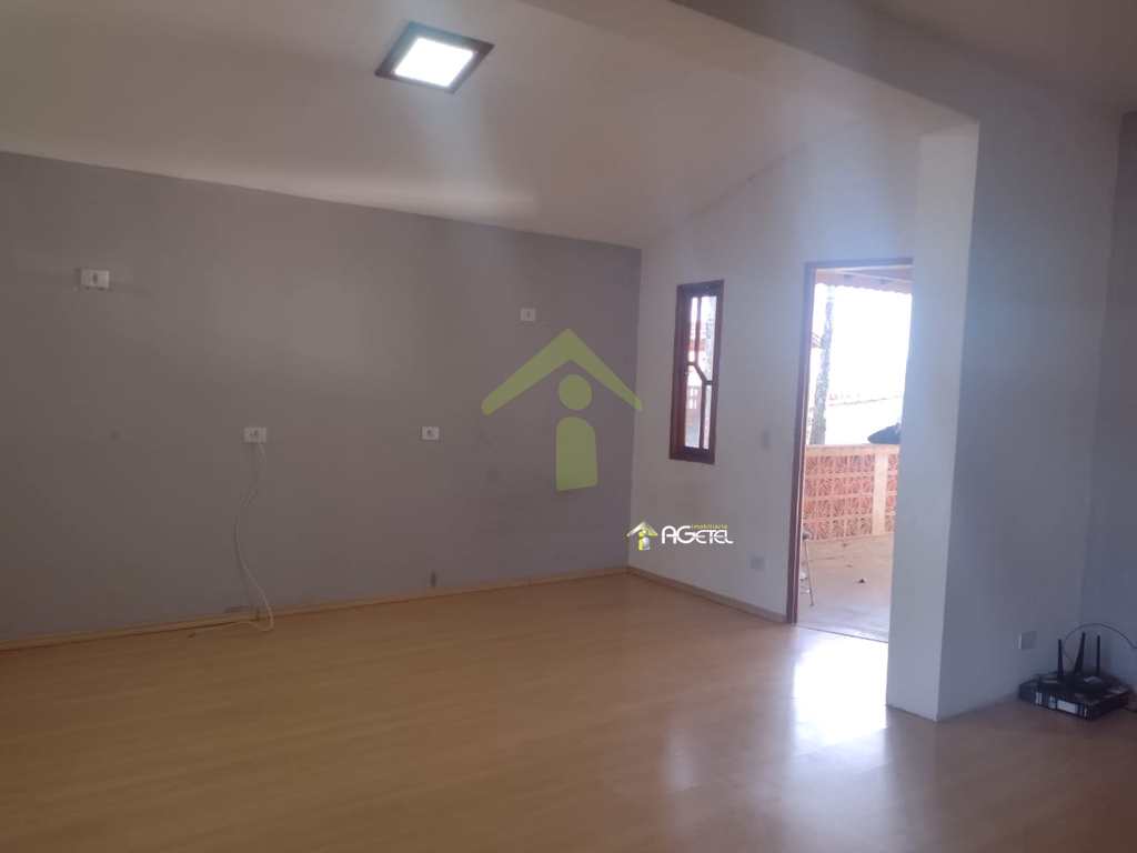 Chácara em Embu-Guaçu, no bairro Filipinho