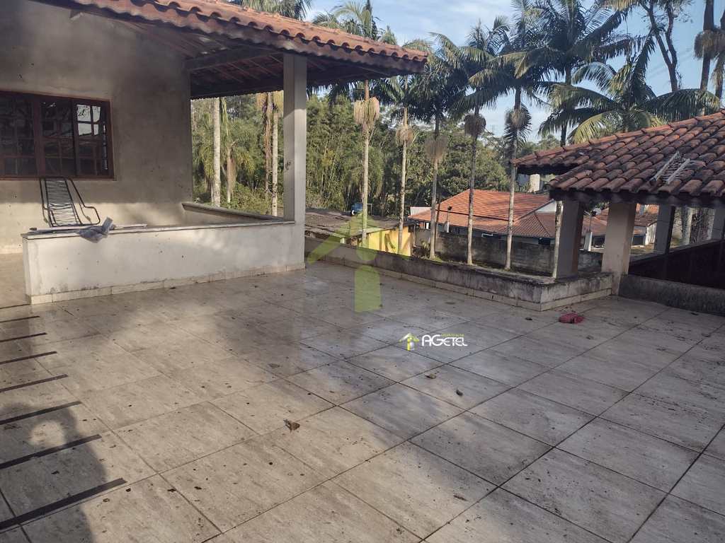 Chácara em Embu-Guaçu, no bairro Filipinho