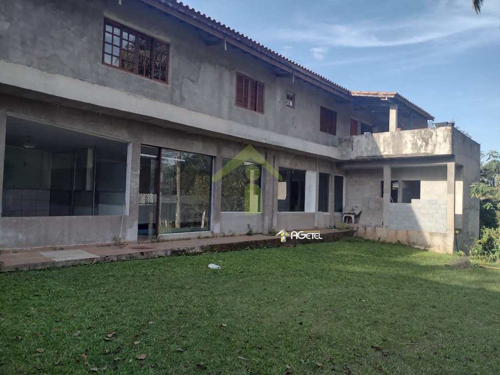 Chácara em Embu-Guaçu, no bairro Filipinho