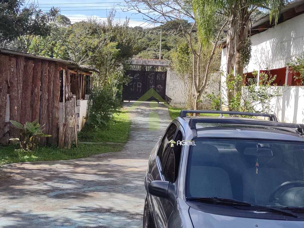 Chácara em Embu-Guaçu, no bairro Granjinha