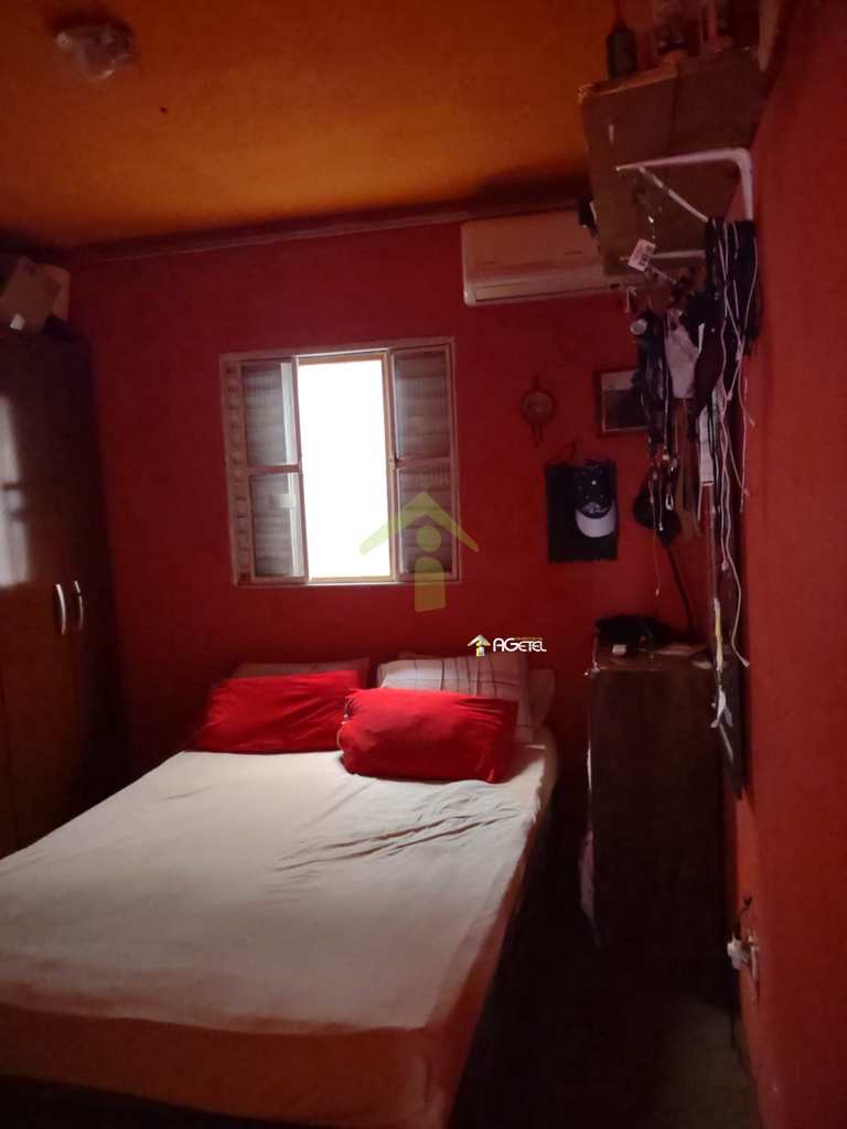 Chácara em Embu-Guaçu, no bairro Granjinha