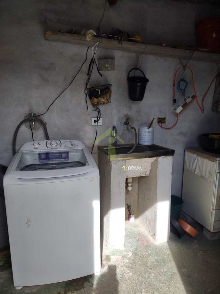Chácara em Embu-Guaçu, no bairro Granjinha