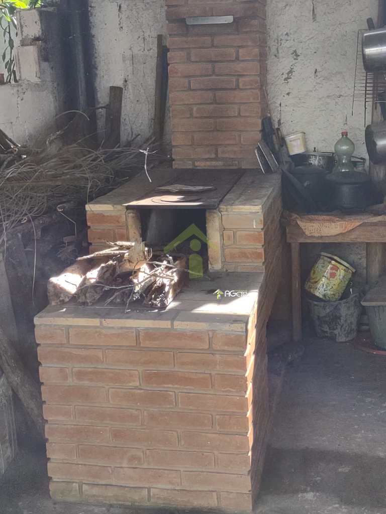 Chácara em Embu-Guaçu, no bairro Granjinha