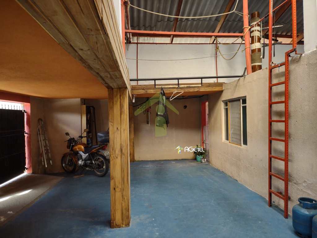 Chácara em Embu-Guaçu, no bairro Granjinha