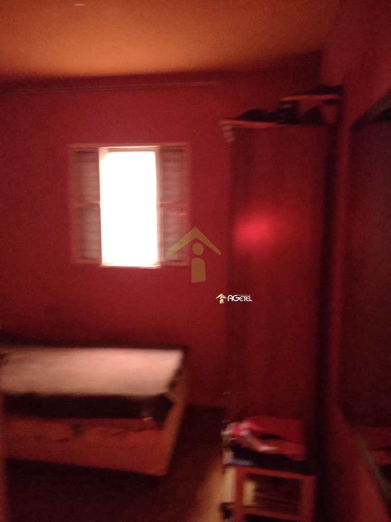 Chácara em Embu-Guaçu, no bairro Granjinha