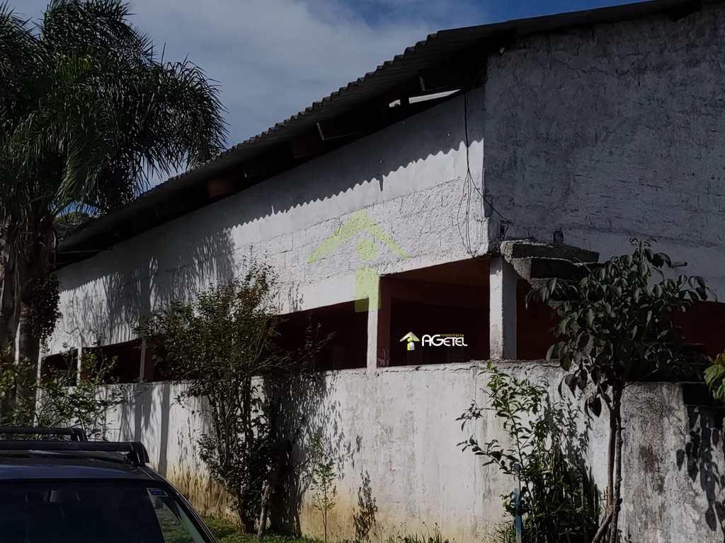 Chácara em Embu-Guaçu, no bairro Granjinha