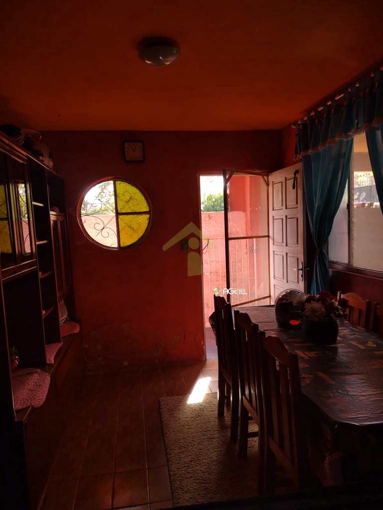 Chácara em Embu-Guaçu, no bairro Granjinha