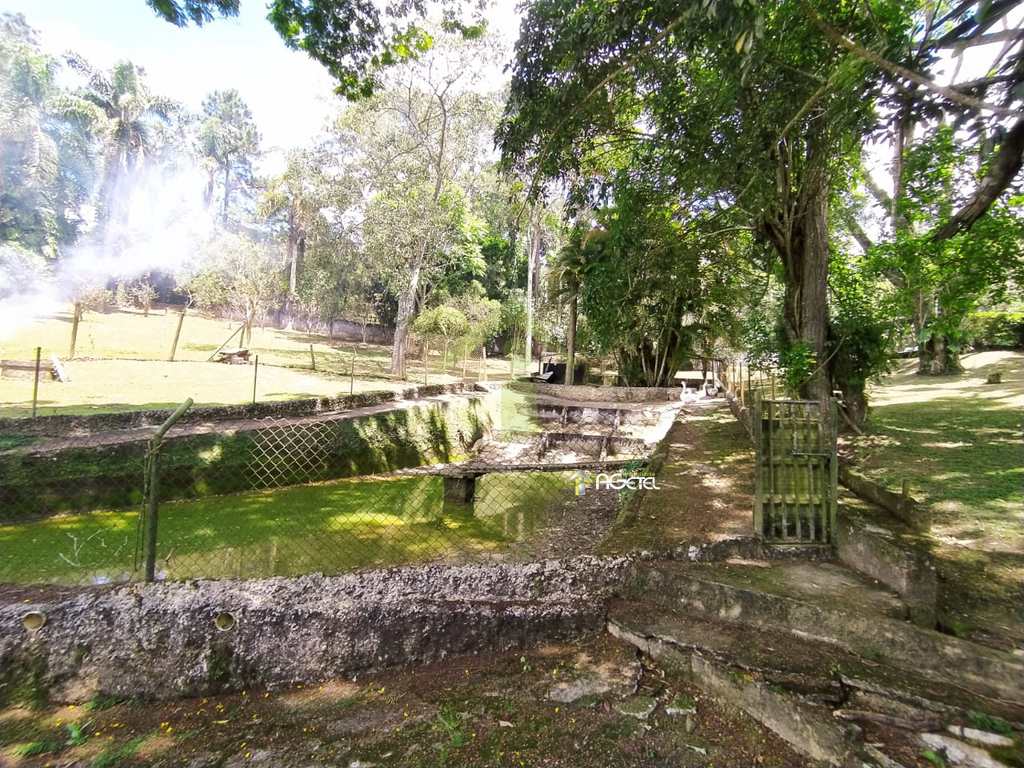 Sítio em Embu-Guaçu, no bairro Mina de Ouro