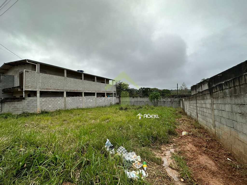 Terreno em Embu-Guaçu, no bairro Recanto das Vertentes