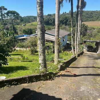 Chácara em Embu-Guaçu, bairro Chácara Riachuelo