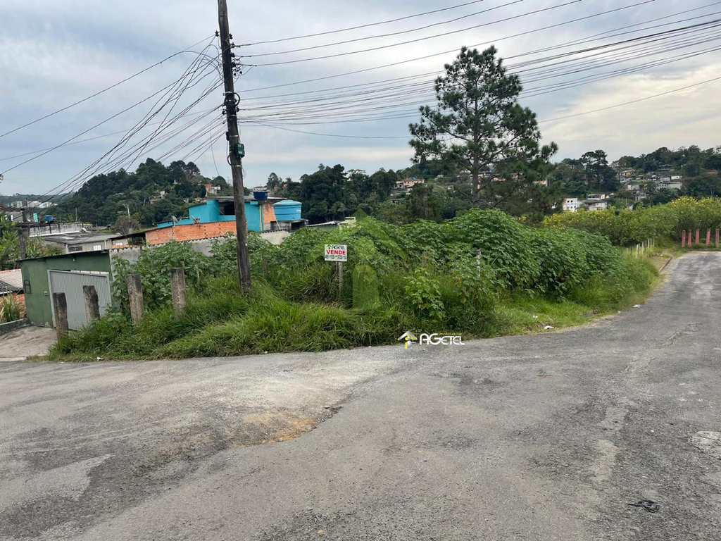Terreno em Embu-Guaçu, no bairro Campestre