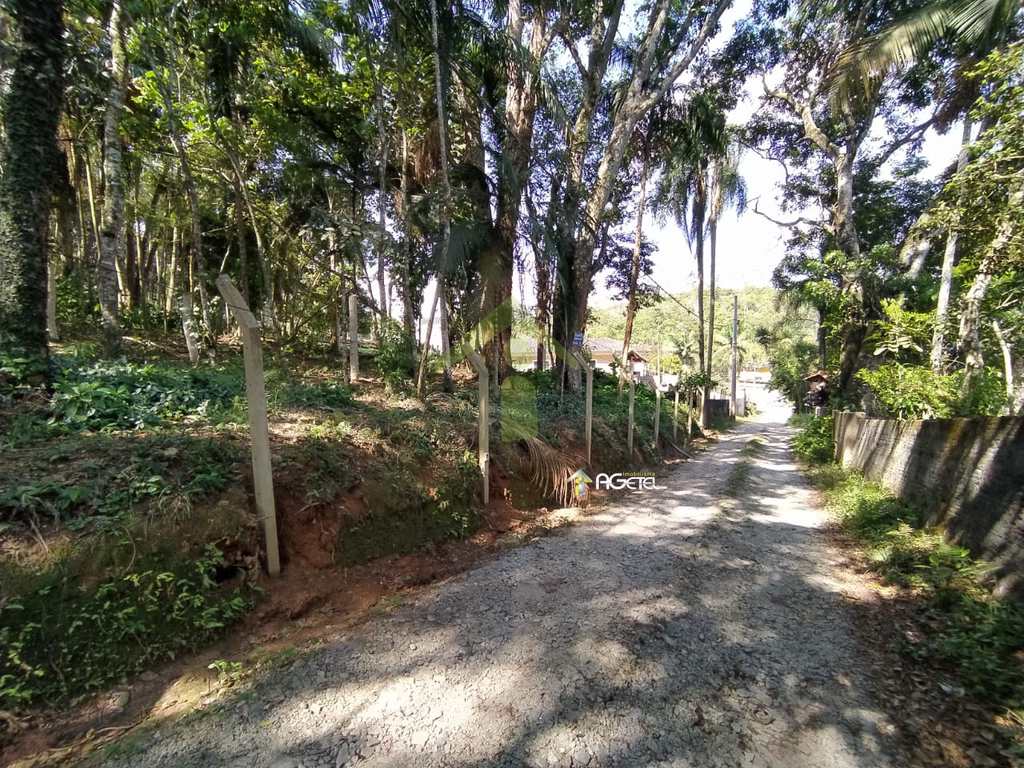 Terreno em Embu-Guaçu, no bairro Recreio Represa do Cipó