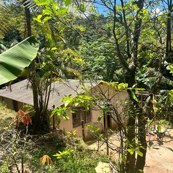 Sítio em Embu-Guaçu, bairro Santa Fé