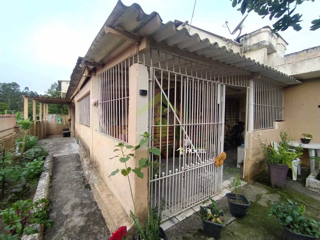 Casa em Embu-Guaçu, no bairro Parque Itararé